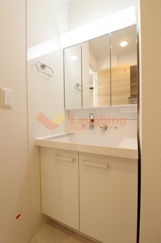 D-roomシャンヴルの独立洗面台|独立洗面台あり、毎朝おしゃれに忙しい女性の方におすすめです