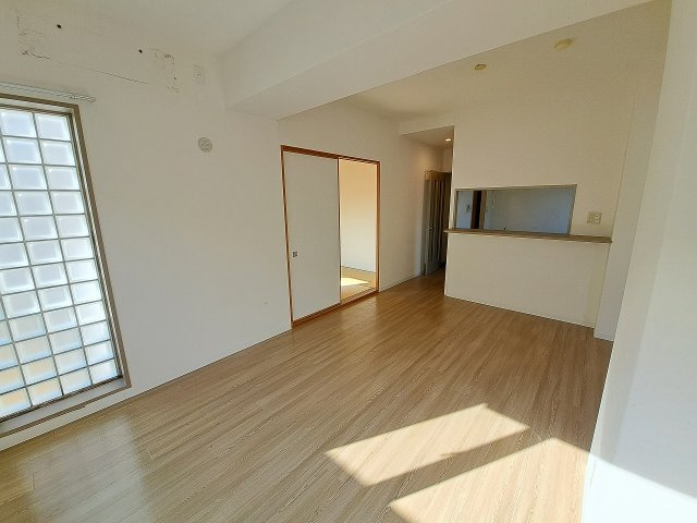 ヒルズ三番町の居間・リビング