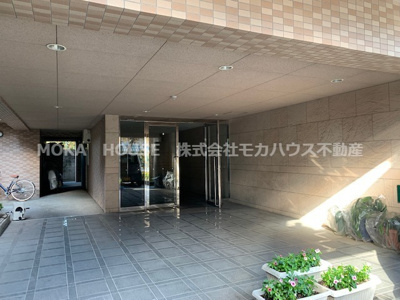 【エントランス】 | フレイグランス田寺 | 毎日通るエントランスはこのようになっています