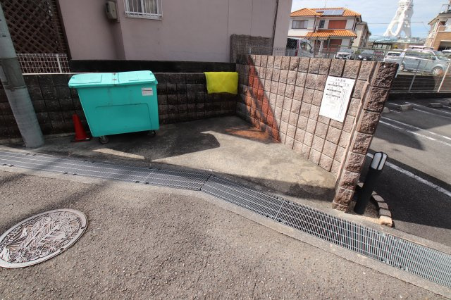 【その他共用部分】 | アミティエⅠ | 敷地内ごみ置場