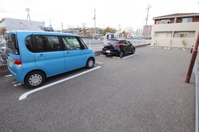 【駐車場】 | ソレイユアルドーレ