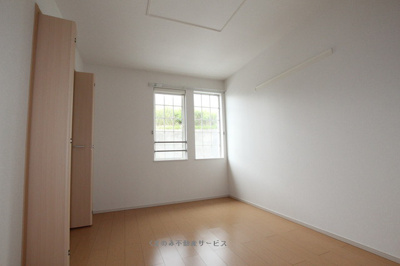 【洋室】 | プロムナードＭⅡ | 落ち着いた色調の北側洋室です
プロムナード・ＭⅡ　203号室　2019/4/27撮影