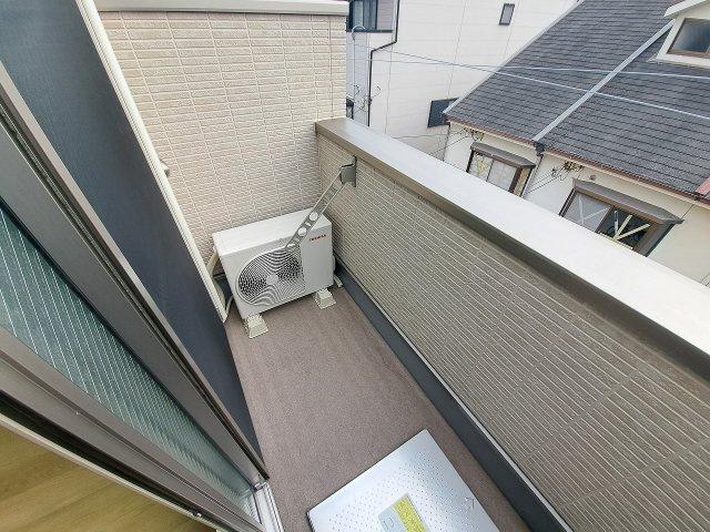 Luna甲子園のバルコニー