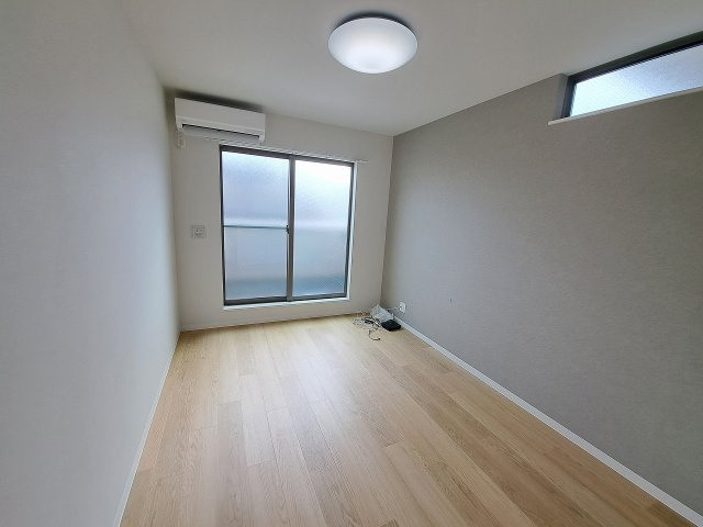 Luna甲子園の居間・リビング