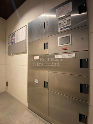 【その他共用部分】 | エスライズ京町堀 | 大切な荷物の受け取りに便利な宅配ボックス設置！