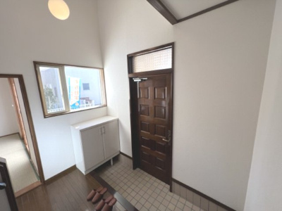 【玄関】 | 玉村町五料　中古住宅 | 毎日通る玄関はこちらです