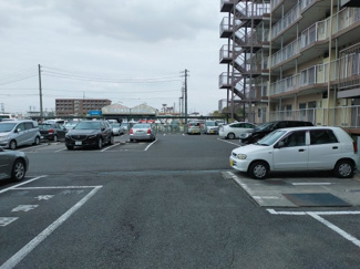 【駐車場】