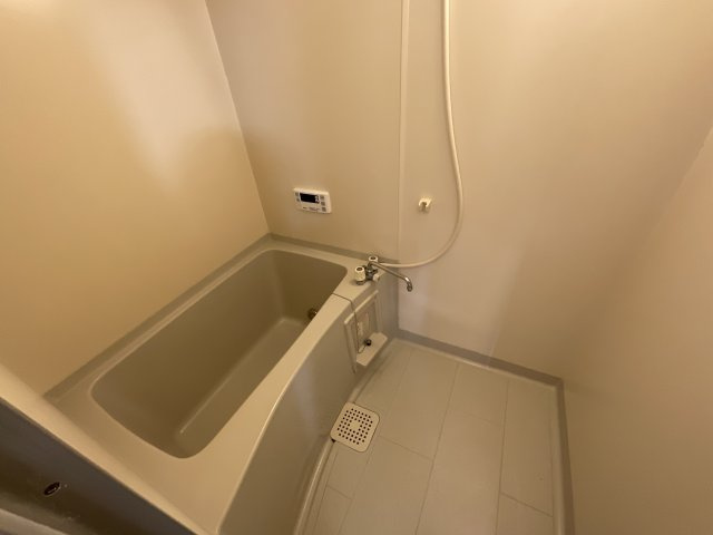 【浴室】 | 下坊マンション | 日々の疲れを癒すお風呂付です