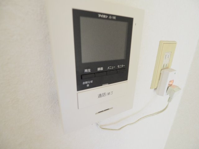 安心のモニター付きインターホン