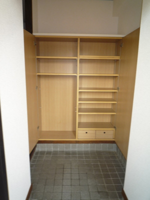 【収納】 | コーポラスF3 | 専用の収納スペースです