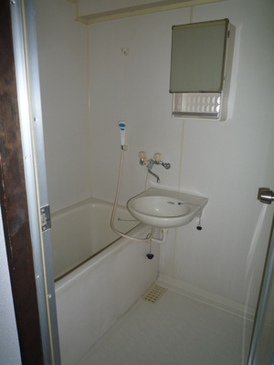 【浴室】 | コーポラスF3 | 日々の暮らしに欠かせないお風呂です