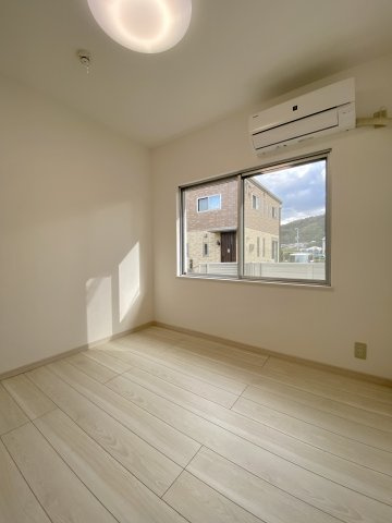 マンション戎塚の洋室