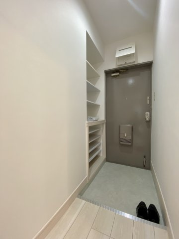 マンション戎塚の玄関