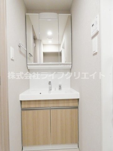 ラグゼナ八王子新町の独立洗面台