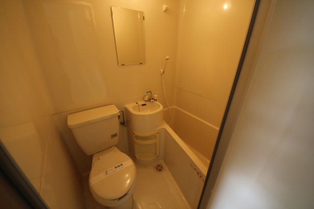 スラン76の浴室