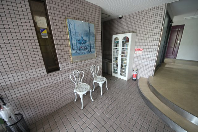 スラン76のロビー