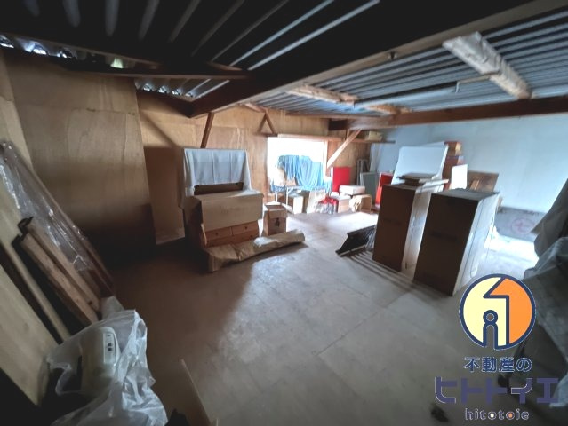 祈祷院倉庫の内装