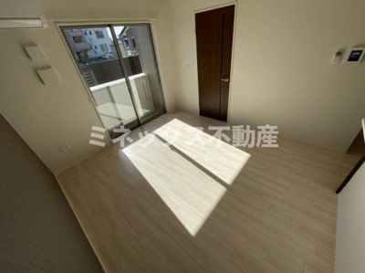 【浴室】 | ラ・プリシェール | 同タイプのお部屋の写真。現況を優先します。