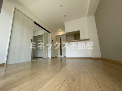 【居間・リビング】 | アーベイン末広 | 同タイプのお部屋の写真。現況を優先します。