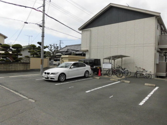 【駐車場】