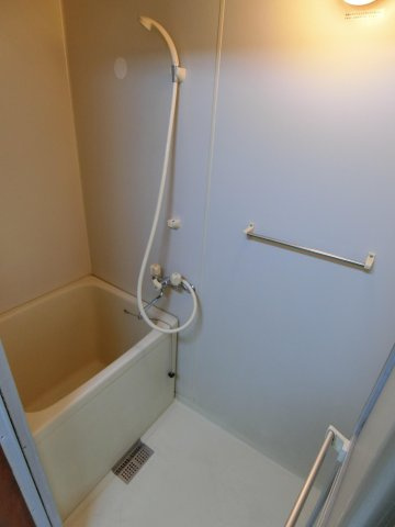 コーポラス大和【10,000円キャッシュバック対象物件】の浴室|落ち着いた空間のお風呂です