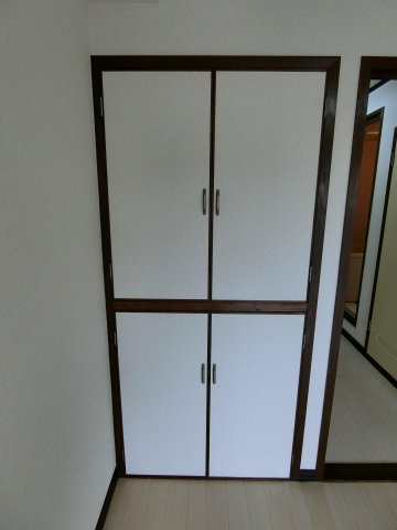 コーポラス大和【10,000円キャッシュバック対象物件】の収納|収納スペース豊富です