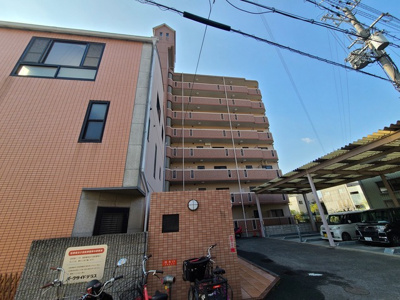 【外観】 | パークサイドテラス | シンプルなデザインの外観です