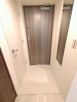 【玄関】 | コンフォリア・リヴ北久宝寺Q