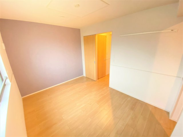 クレッセントムーンの洋室