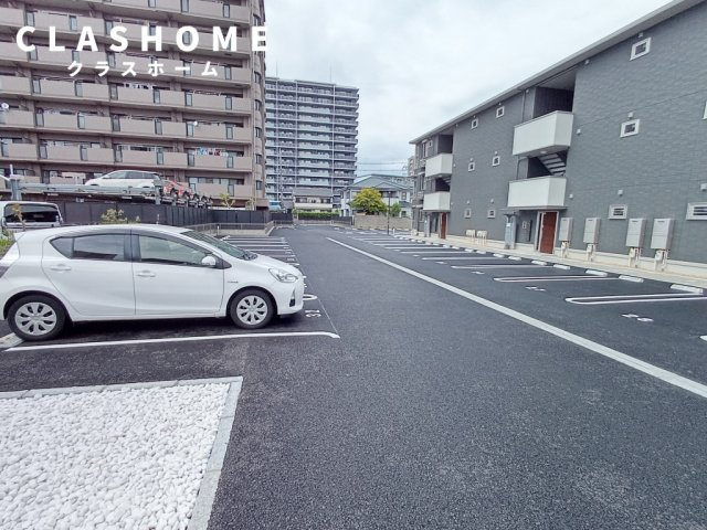 ラ・グリシーヌ　　刈谷市近郊の賃貸ならクラスホーム刈谷店の駐車場