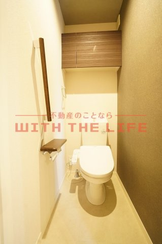 グリーンベルト神浦【キャッシュバック対象物件】のトイレ|同建設会社施工の物件の写真となります。※現状優先