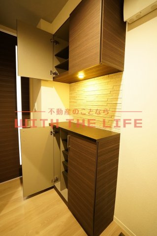グリーンベルト神浦【キャッシュバック対象物件】の玄関|同建設会社施工の物件の写真となります。※現状優先