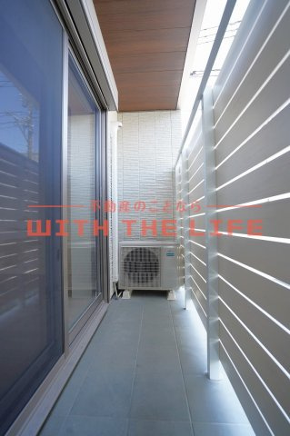 グリーンベルト神浦【キャッシュバック対象物件】のバルコニー|同建設会社施工の物件の写真となります。※現状優先