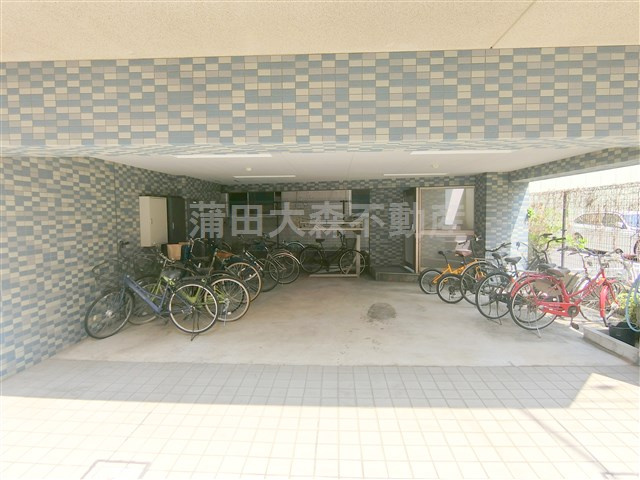 プロフ南大井のその他共用部分|屋根付きの駐輪スペース　自転車置き場