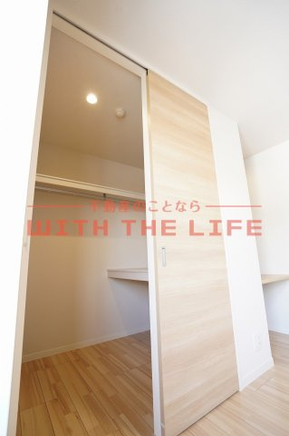 グリーンベルト神浦【キャッシュバック対象物件】の収納|同建設会社施工の物件の写真となります。※現状優先