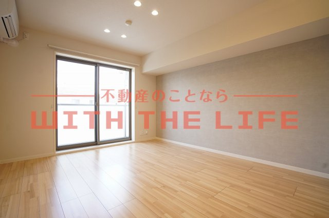 グリーンベルト神浦【キャッシュバック対象物件】の居間・リビング|同建設会社施工の物件の写真となります。※現状優先