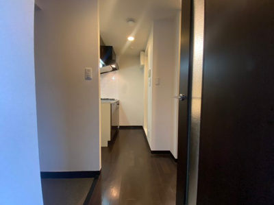 【内装】 | プレミアムコート名古屋金山インテルノ | 明るい色調の室内です