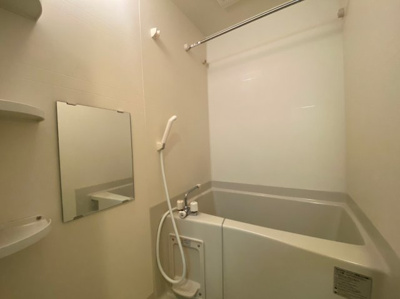 【浴室】 | プレミアムコート名古屋金山インテルノ | お風呂です