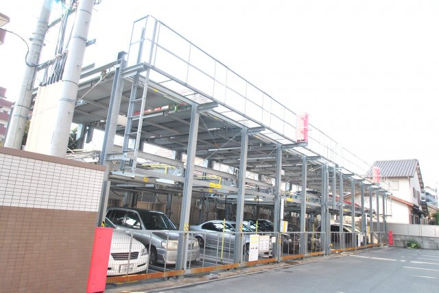 ベスタ櫛原の駐車場