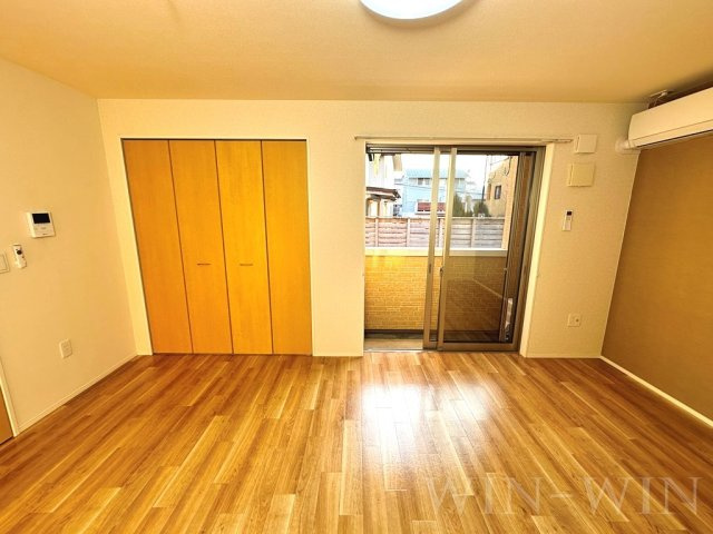 パシフィックパレス向山の居間・リビング