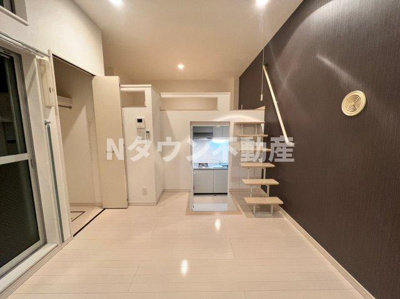 【居間・リビング】 | エスポワール車道 | こちらの居間で趣味の時間をお楽しみください