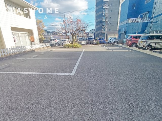 ユーハイツパーシモン　　刈谷市の賃貸ならクラスホーム刈谷店の駐車場
