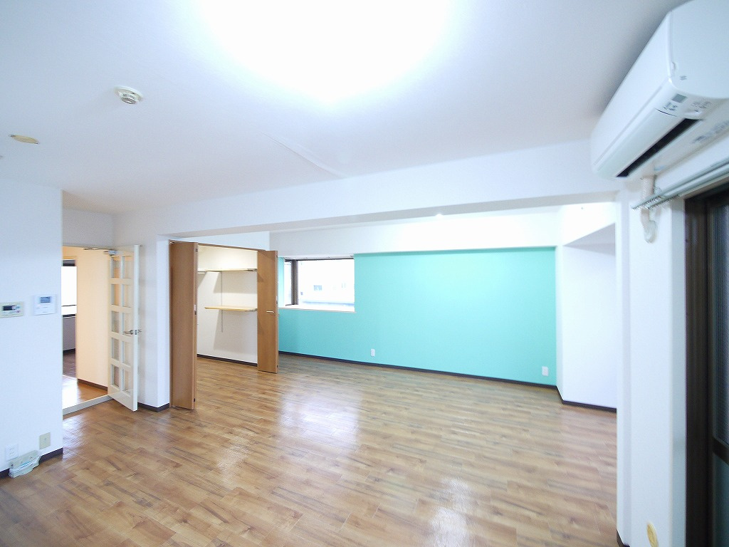 アルファテラスの居間・リビング