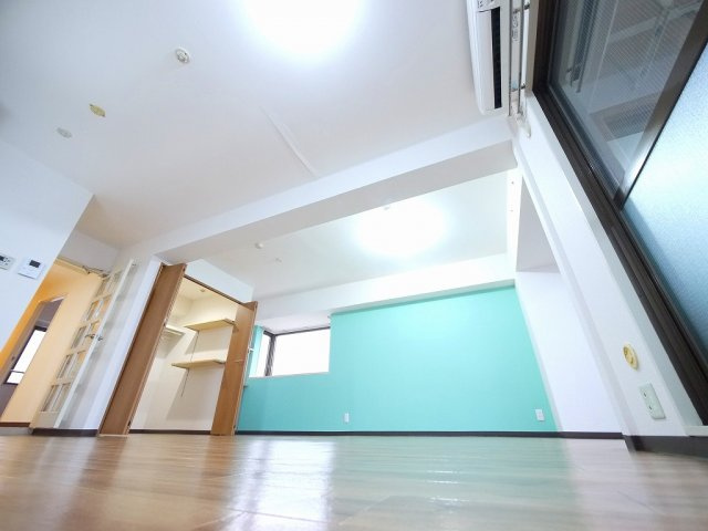 アルファテラスの居間・リビング