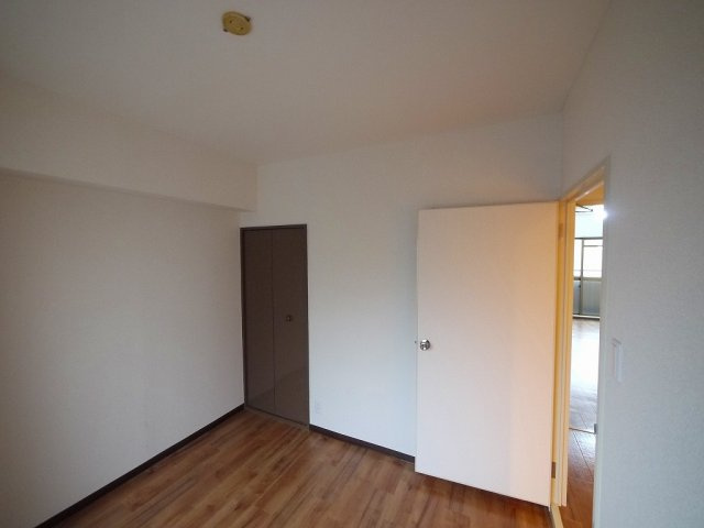 アルファテラスの洋室