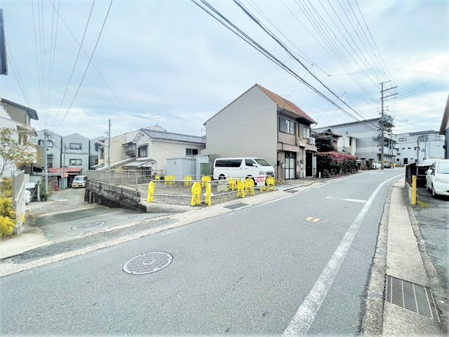 ■敷地約２２坪■角地■現況更地■建築条件なし売土地■山科区北花山中道町の前面道路含む現地写真|現地(令和５年１月撮影)