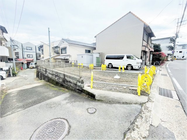■敷地約２２坪■角地■現況更地■建築条件なし売土地■山科区北花山中道町の外観|現地(令和５年１月撮影)