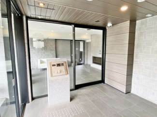 【エントランス】 | 建物の内部です
