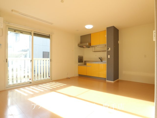 サウスコートⅡの居間・リビング