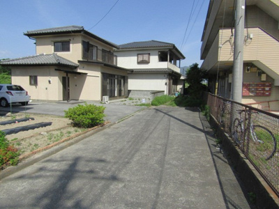 【前面道路含む現地写真】 | 中古戸建　山梨市下栗原 | 前面道路含む現地写真です